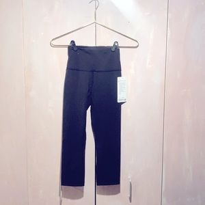 lululemon // Wunder Train Hi-Rise Crop Capris 21”